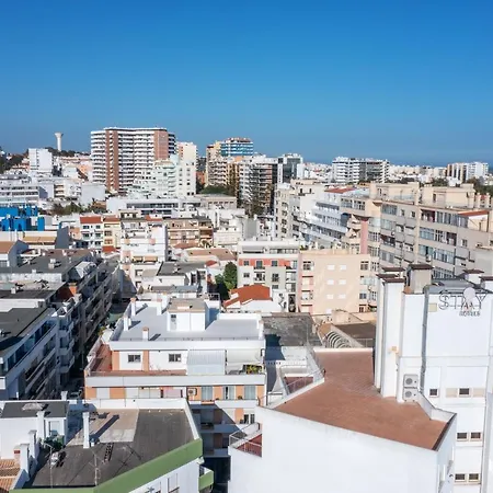 Privilege Deluxe Casa Mae, *